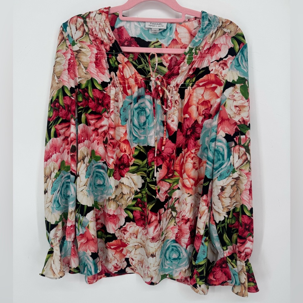 Tahari Women's Floral Longsleeve Blouse With A Tie Neckline Size XL